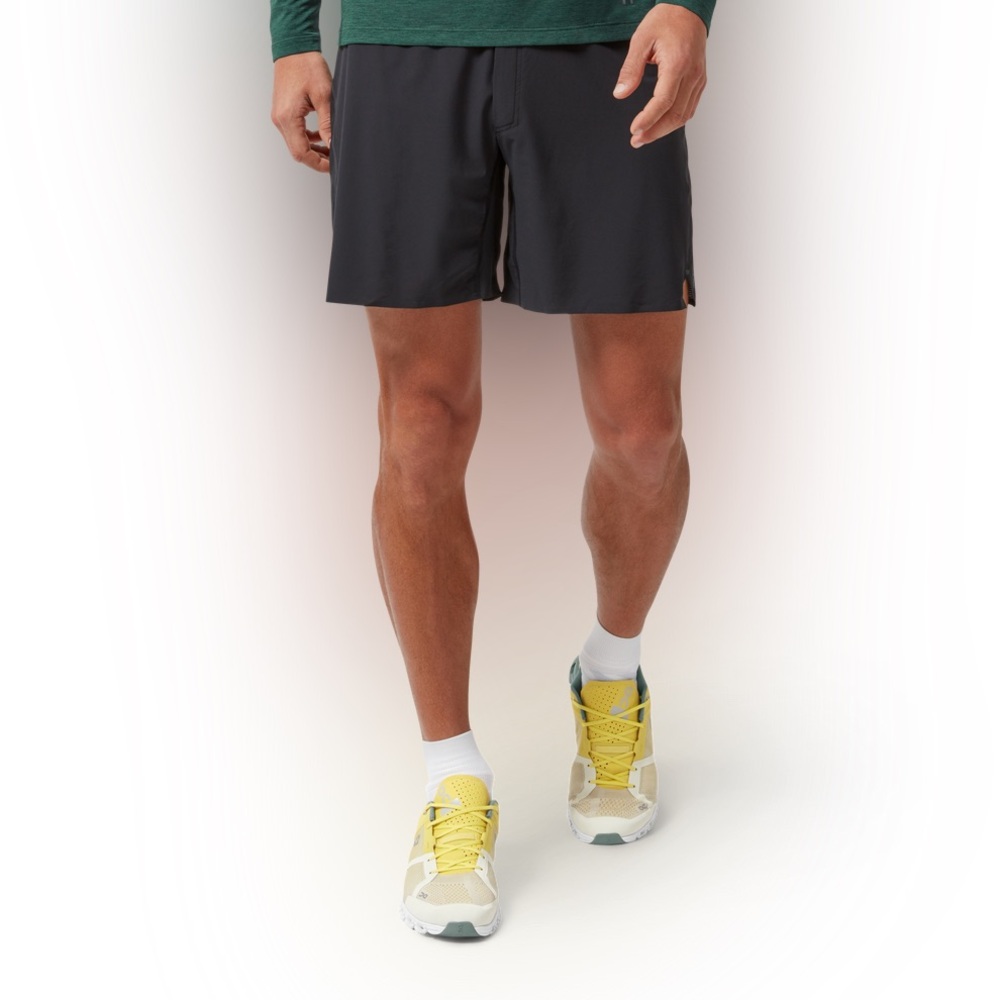 NWT On Men’s Black Lightweight Shorts XXL